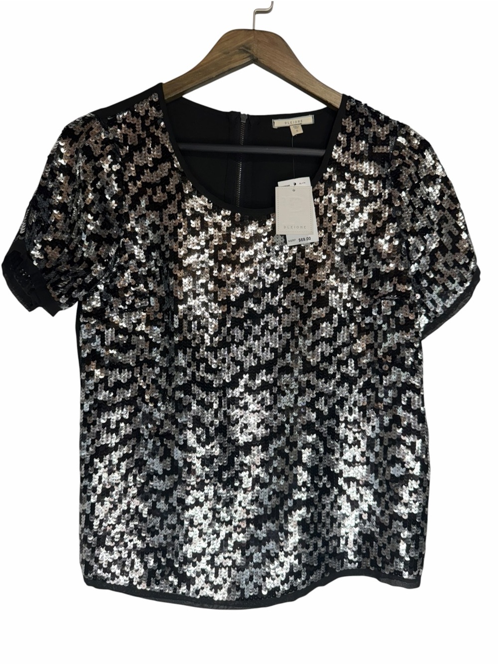 NWT Pleione Sequin Top size Small Black/Silver Short Sleeve Party Evening Glam